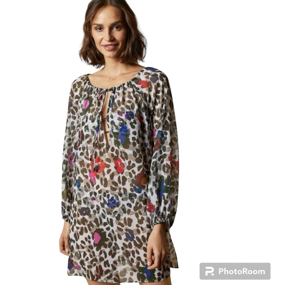Ted Baker Dresses & Skirts - NWT Ted Baker Wilderness Balloon Sleeve Leopard and Floral Dress